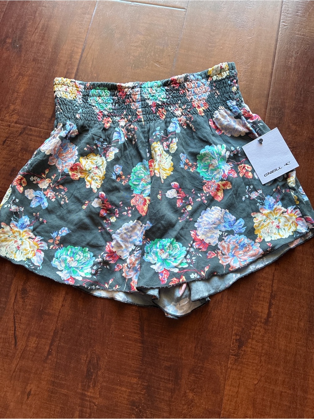 O'Neill Green Floral Smocked-Waist Shorts